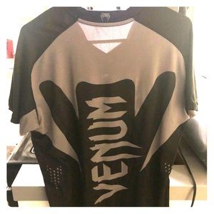 Venum mma shirt size L